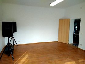 Închiriere birou