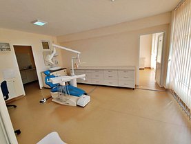 Vânzare spaţiu comercial