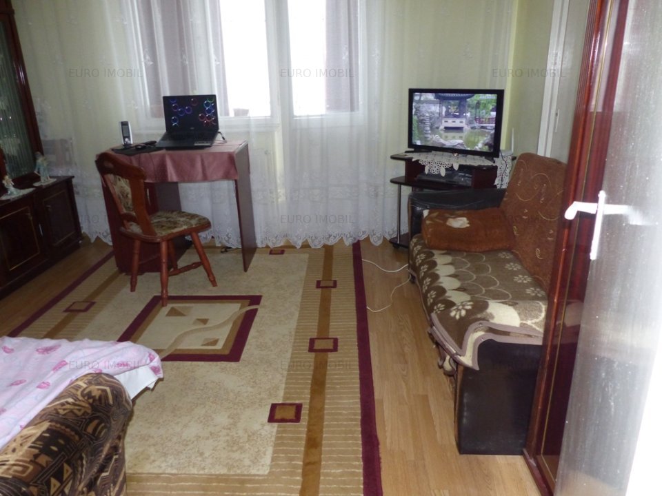 De vanzare apartament 2 camere, Targu-Mures, Zona Dambul Pietros - imaginea 1