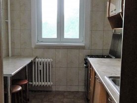Apartament de închiriat 4 camere, în Bucureşti, zona Drumul Taberei