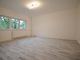Apartament de vânzare 3 camere, în Bucuresti, zona Aviatiei