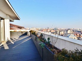 Apartament de vânzare 4 camere, în Bucureşti, zona Central