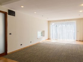 Casa de vânzare 11 camere, în Bucuresti, zona Eminescu