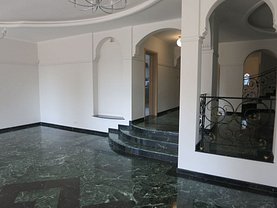 Casa de vânzare sau de închiriat 7 camere, în Bucureşti, zona Siseşti