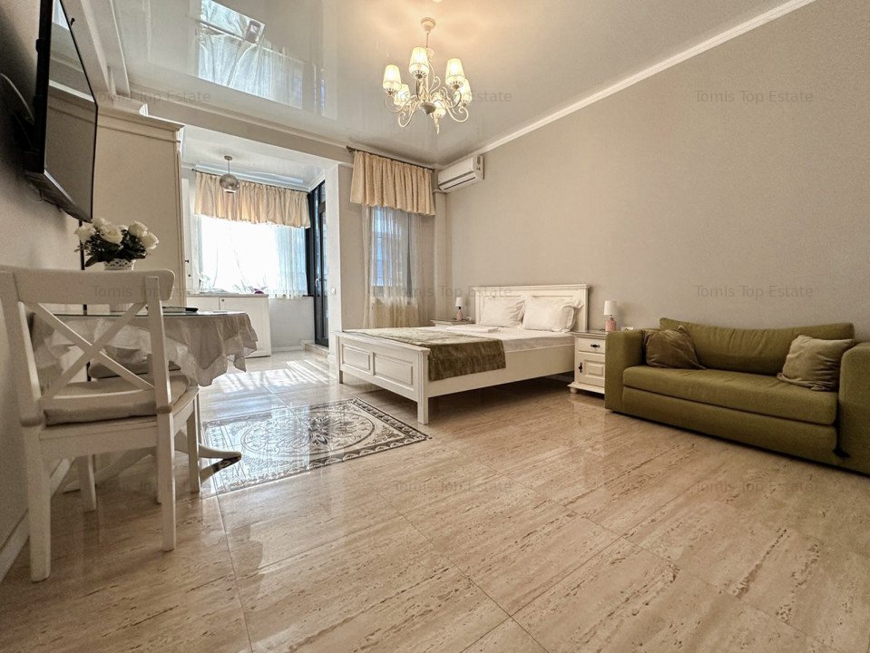 Garsoniera de lux de inchiriat in Stefan Building, Mamaia Nord cu vedere la mare