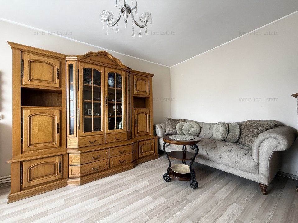 Apartament 4 camere de vanzare in Constanta - zona Casa de Cultura