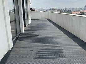 Penthouse de vânzare 4 camere, în Bucuresti, zona Dacia