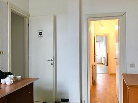 Apartament de vânzare 4 camere, în Bucureşti, zona Matei Voievod