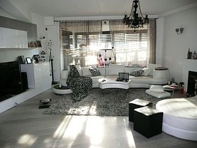 Apartament de vânzare 3 camere, în Bucureşti, zona Dămăroaia