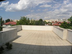 Casa de închiriat 10 camere, în Bucuresti, zona Dacia