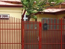 Casa de vânzare 3 camere, în Bucureşti, zona Ştefan cel Mare