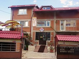 Casa 10 camere în Pitesti, Central