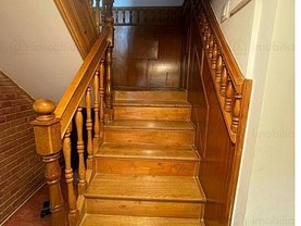 Casa de vânzare 12 camere, în Bucureşti, zona Calea Călăraşilor