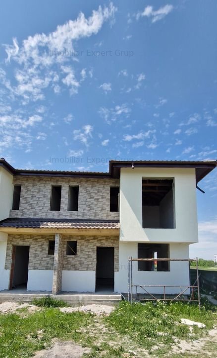 Case de vanzare in Magurele. Aproape finalizate,cu toate utilitatile