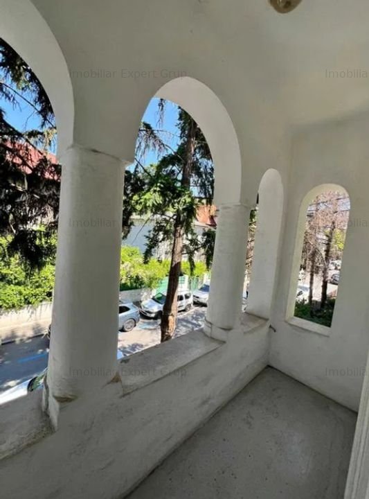 Zona Capitale vila 250 mp ideal afterschool birouri clinica rtc