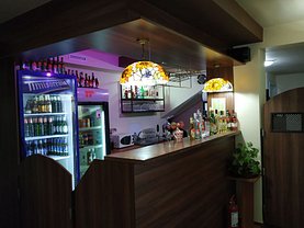 Închiriere spaţiu comercial