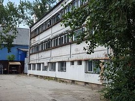 Vânzare spaţiu industrial