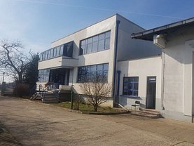 Vânzare spaţiu industrial