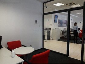 Vânzare spaţiu comercial