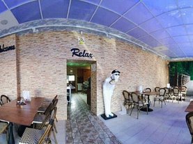 Vânzare spaţiu comercial