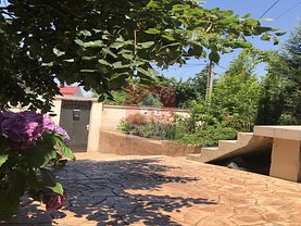 Casa de închiriat 3 camere, în Braşov, zona Braşovul Vechi