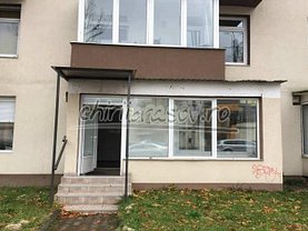 Închiriere spaţiu comercial