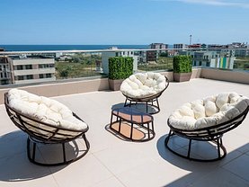 Apartament de vânzare 3 camere, în Mamaia-Sat, zona Central
