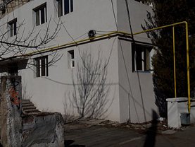 Casa de închiriat 10 camere, în Constanta, zona Abator