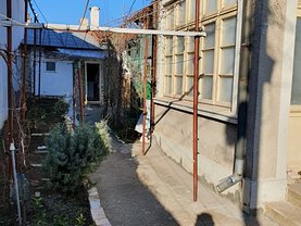Casa de vânzare 2 camere, în Constanta, zona Faleza Nord