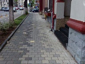 Închiriere spaţiu comercial