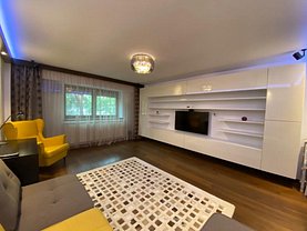 Apartament de vânzare 3 camere, în Bucureşti, zona Unirii