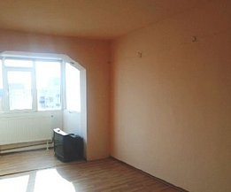 Apartament de vânzare 3 camere, în Craiova, zona Craioviţa Nouă