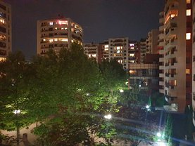 Apartament de vânzare 3 camere, în Bucureşti, zona Barbu Văcărescu