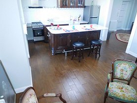 Apartament de închiriat 4 camere, în Cluj-Napoca, zona Intre Lacuri