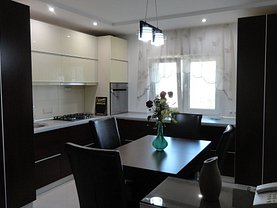 Apartament de închiriat 3 camere, în Cluj-Napoca, zona Manastur