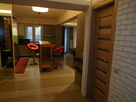 Apartament de vânzare 4 camere, în Cluj-Napoca, zona Central