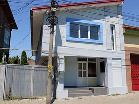 Casa de închiriat 8 camere, în Timişoara, zona Fabric