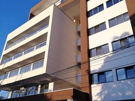 Apartament de vânzare 3 camere, în Bucuresti, zona Victoriei