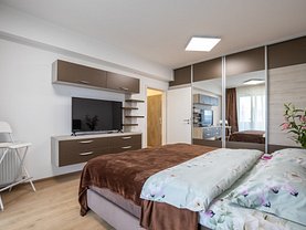 Apartament de vânzare 2 camere, în Braşov, zona Tractorul