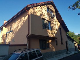 Casa de vânzare 9 camere, în Braşov, zona Centrul Istoric