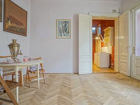 Apartament de vânzare 4 camere, în Braşov, zona 15 Noiembrie