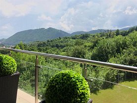 Apartament de vânzare 3 camere, în Brasov, zona Drumul Poienii