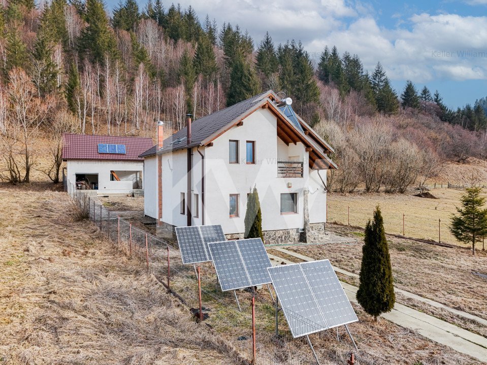 Casa in Zarnesti - Ideala pentru Locuire sau Investitie Turistica!