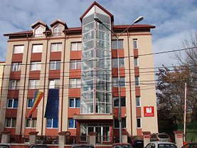 Închiriere birou