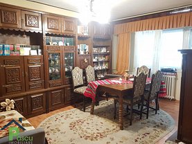 Apartament de vânzare 4 camere, în Bucureşti, zona 1 Mai