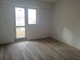 Apartament de vânzare 3 camere în Iasi, Cug
