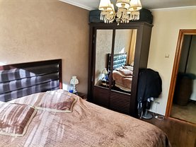 Apartament de vânzare 3 camere în Iasi, Tatarasi