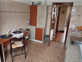 Apartament de vânzare 3 camere în Piatra-Neamt, Darmanesti