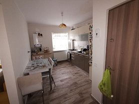 Apartament de vânzare 2 camere în Piatra-Neamt, Precista