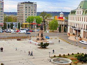Închiriere spaţiu comercial în Iasi, Piata Unirii